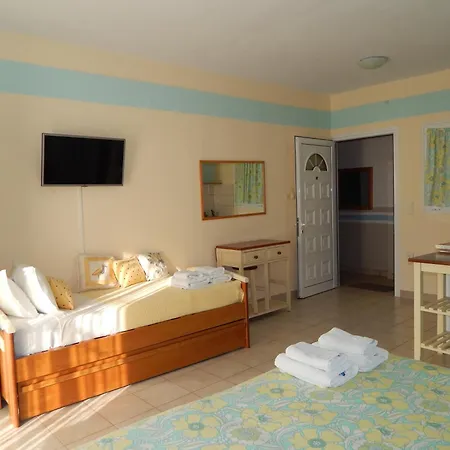 Palmina Mare Villa And Studios Paralia Vrachou Extérieur photo