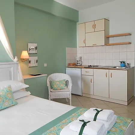 Palmina Mare Villa And Studios Paralia Vrachou Extérieur photo